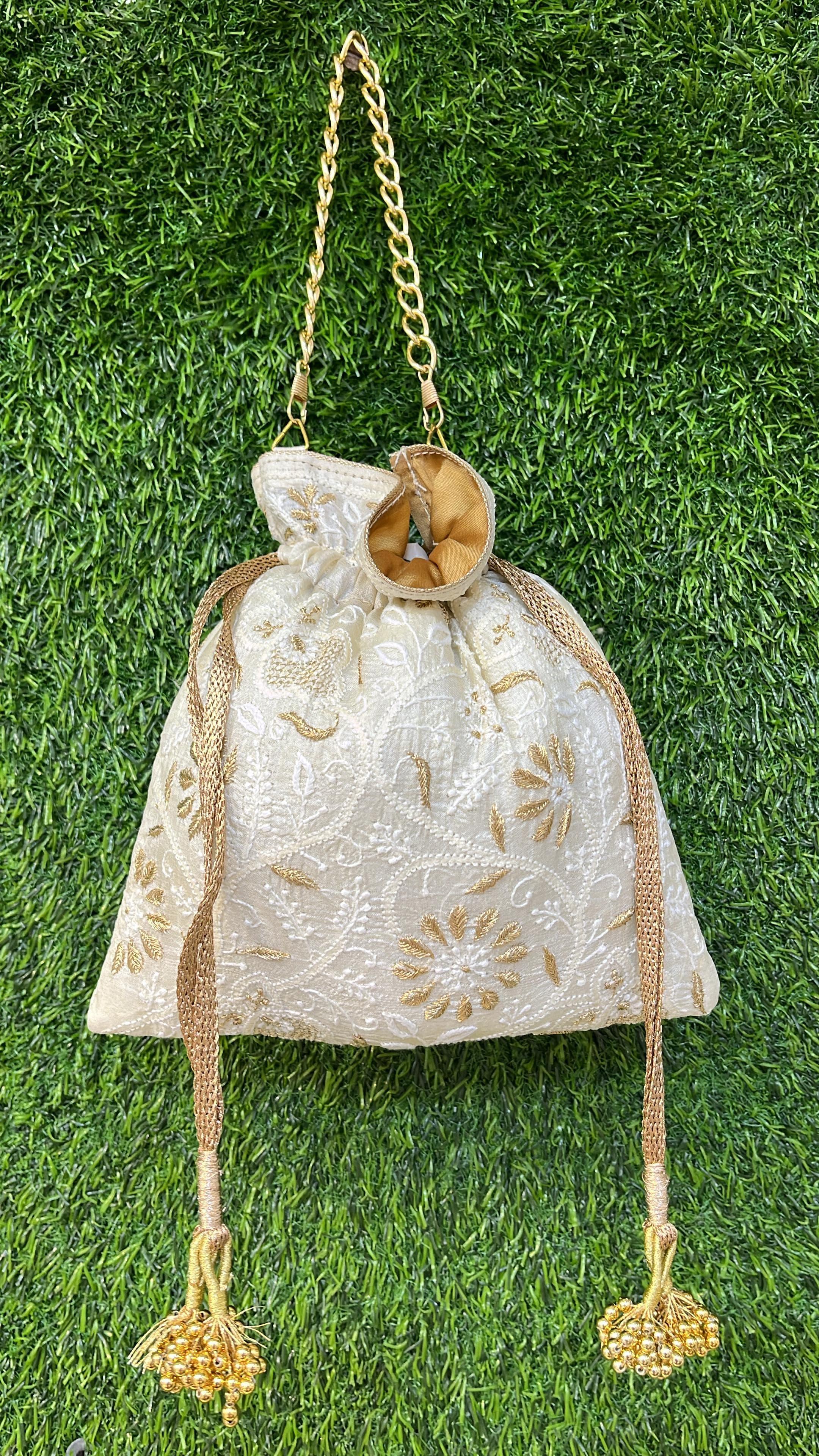 CHIKANKARI POTLIS