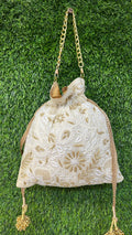 CHIKANKARI POTLIS