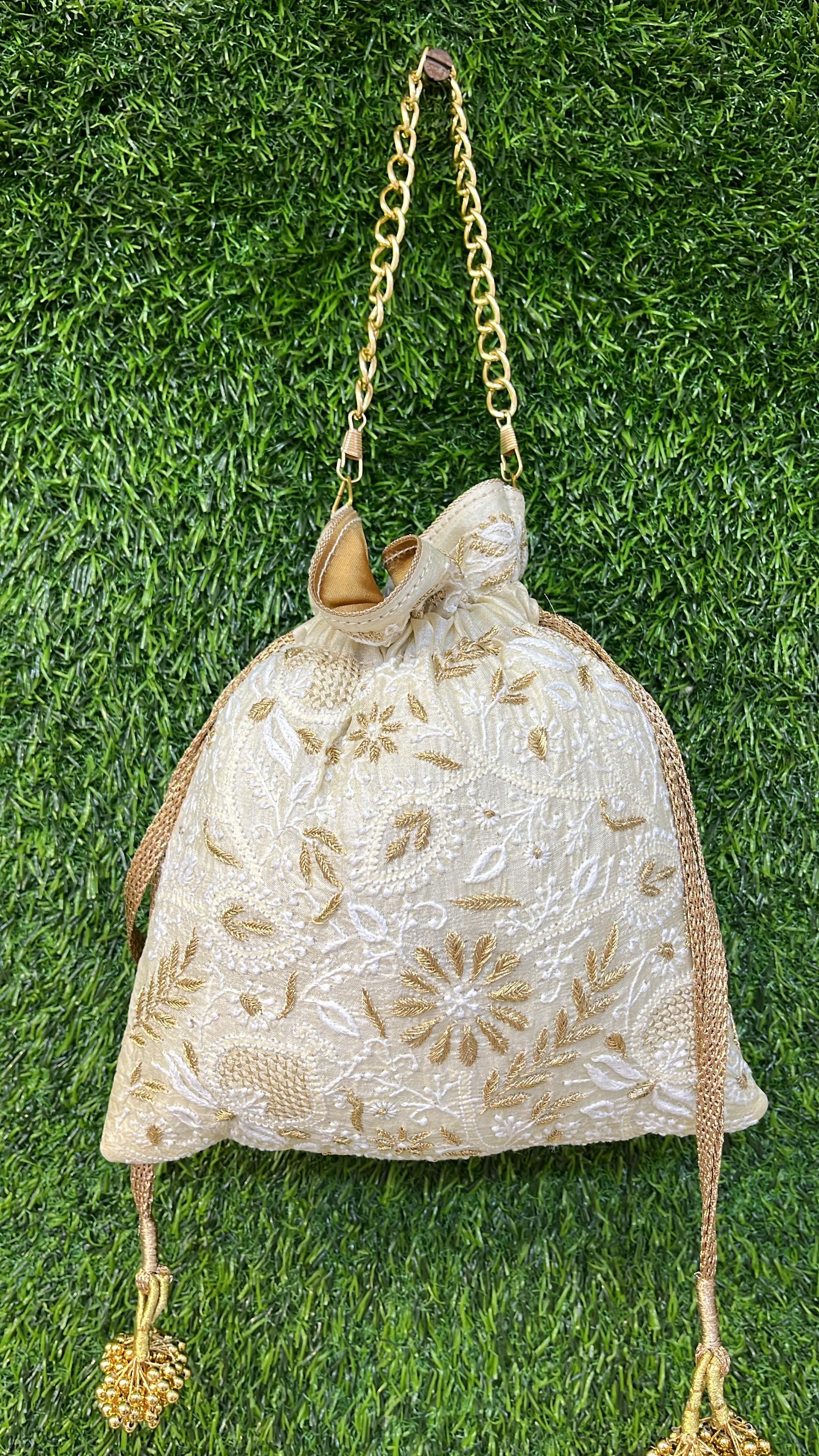CHIKANKARI POTLIS