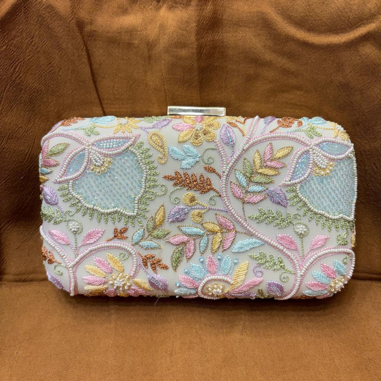 chikankari clutches